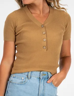 Kate V Neck Short Sleeve Rib Knit Top in Tan