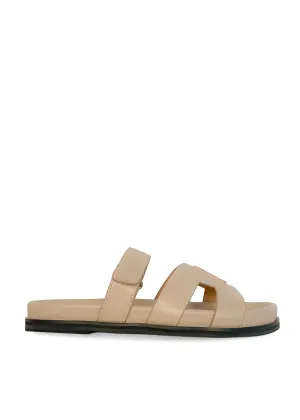 Mindy Sandal - Nude