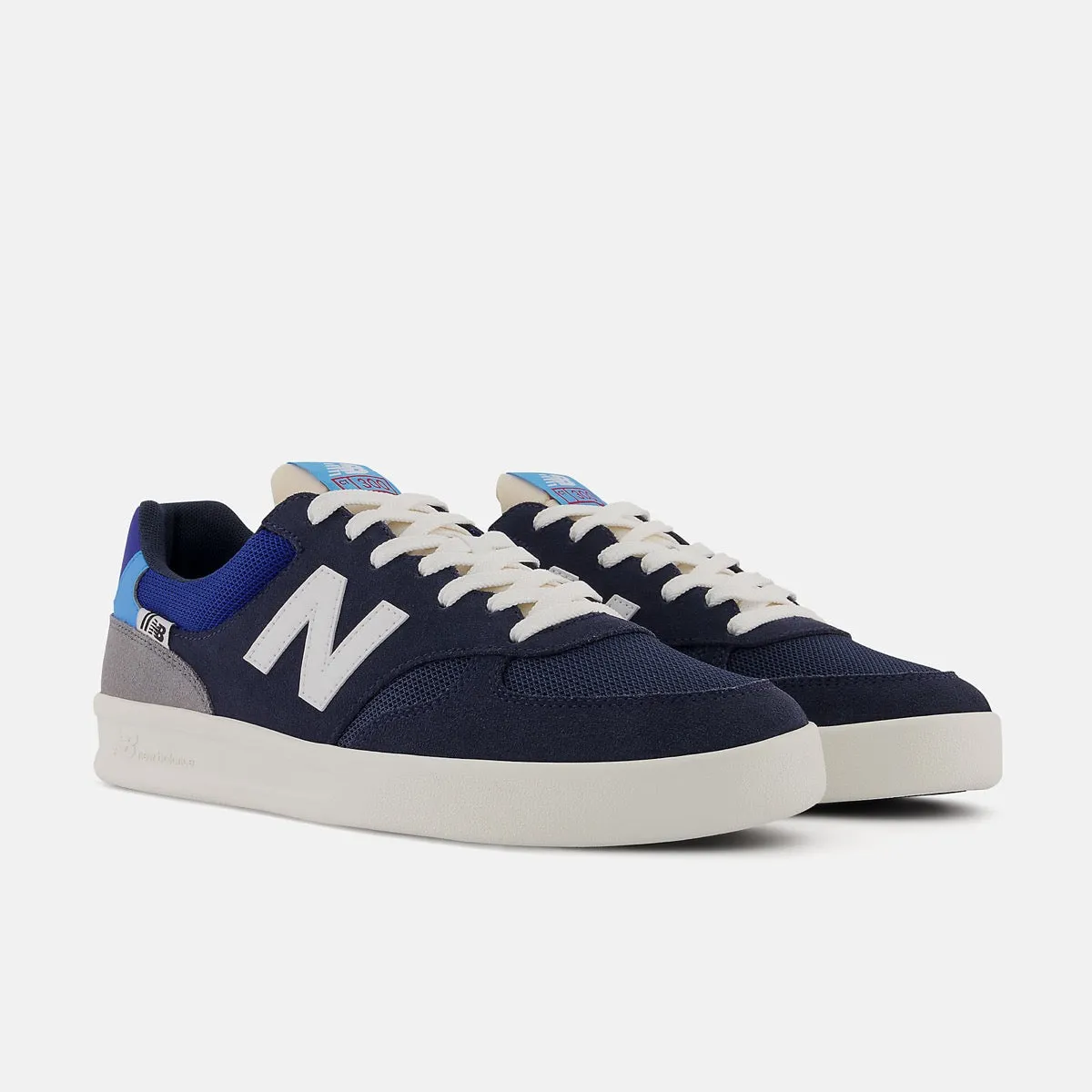 Scarpe Uomo NEW BALANCE Sneakers 300 Court in Mesh e Tessuto Sintetico colore Navy White e Red