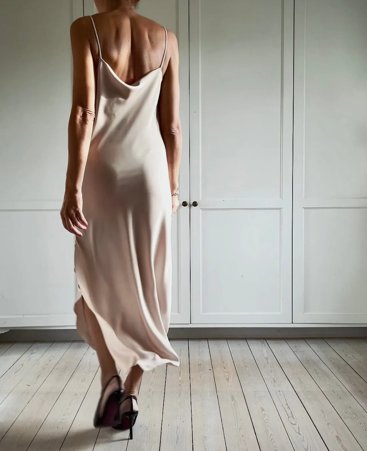 SLIP DRESS - BEIGE