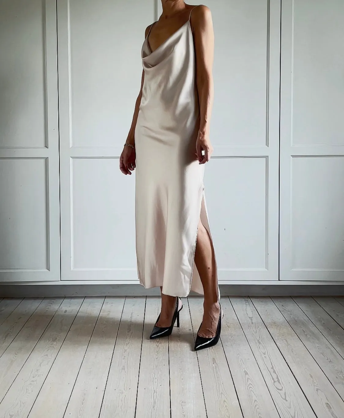 SLIP DRESS - BEIGE